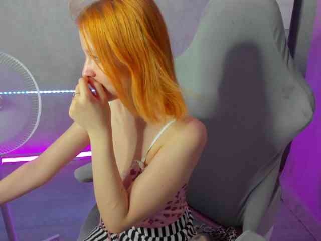 Emma-Dusk webcam