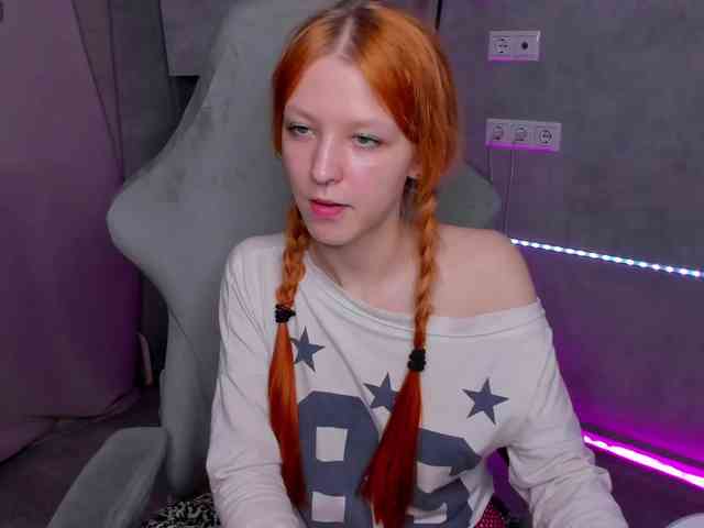 Emma-Dusk webcam