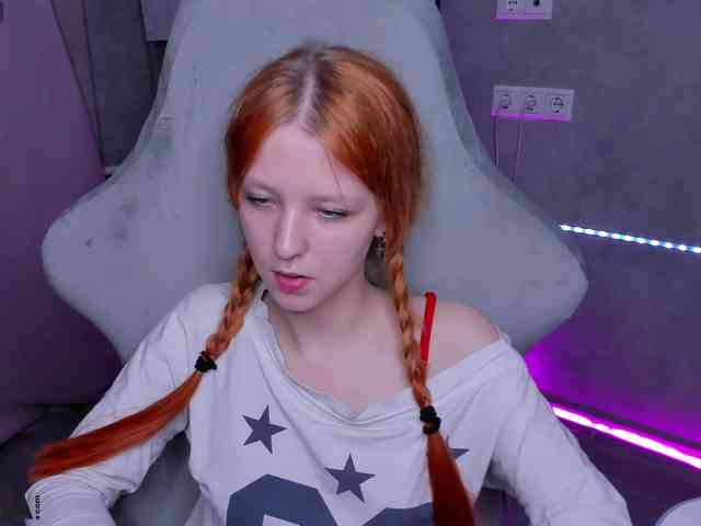 Emma-Dusk webcam
