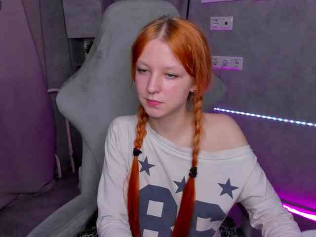 Emma-Dusk webcam