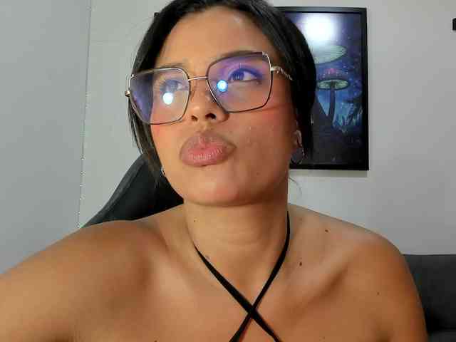 amarawalker11 webcam