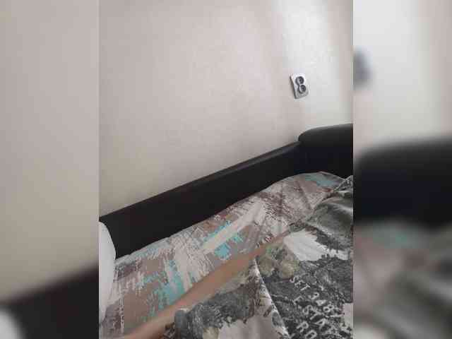 YuR774