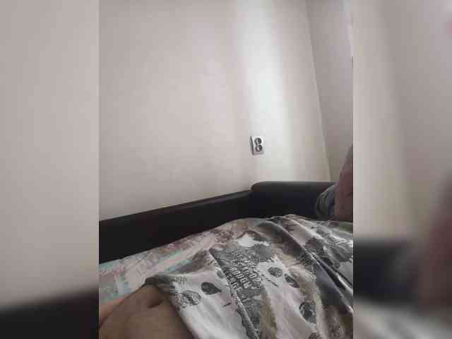 YuR774