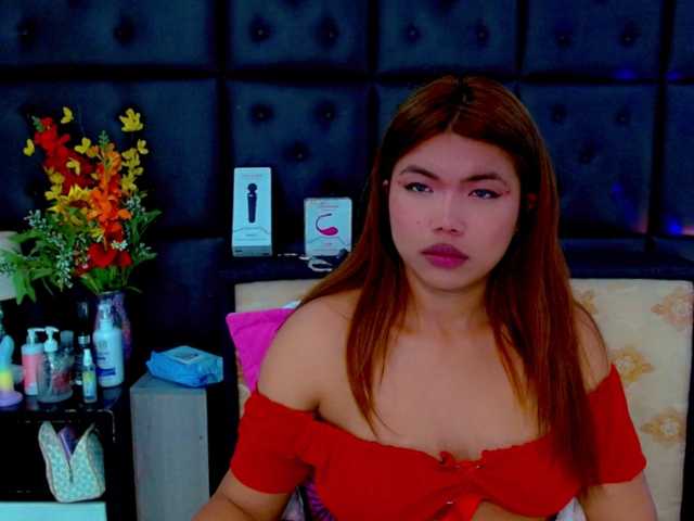 Clloelombaard live cam on BongaCams