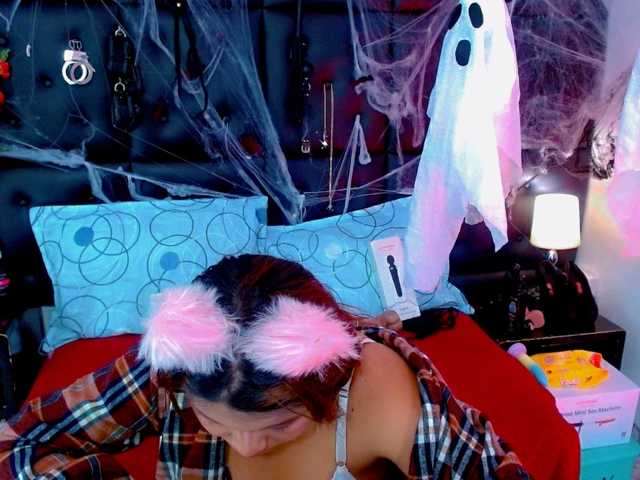 le modèle isalombardi est en webcam porno dans un show sur le site bongacams, il possède les tags suivants: Latino/Hispanic,Brunette,Shaved