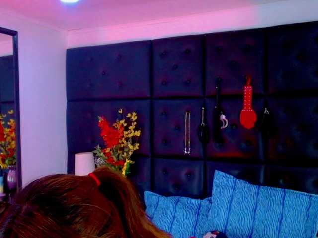 Clloelombaard live cam on BongaCams