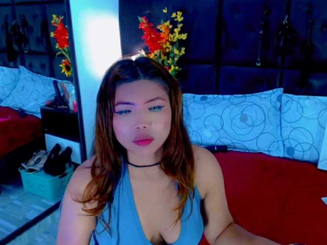 Clloelombaard live cam on BongaCams