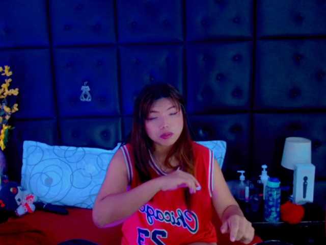 isalombardi webcam bongacams model stream image