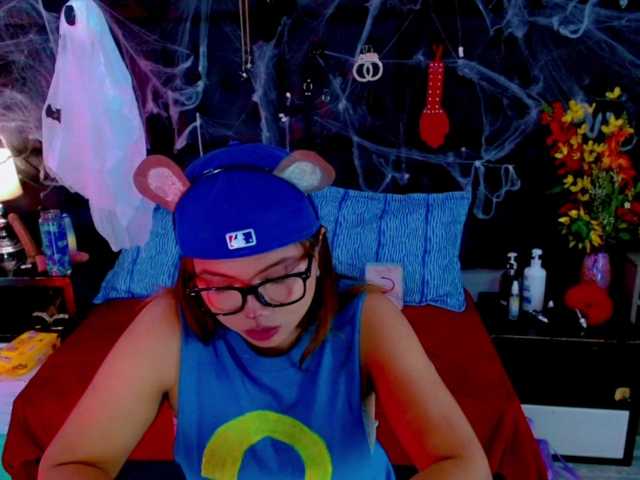 Clloelombaard live cam on BongaCams