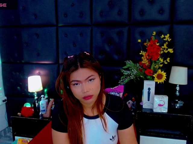 Clloelombaard live cam on BongaCams