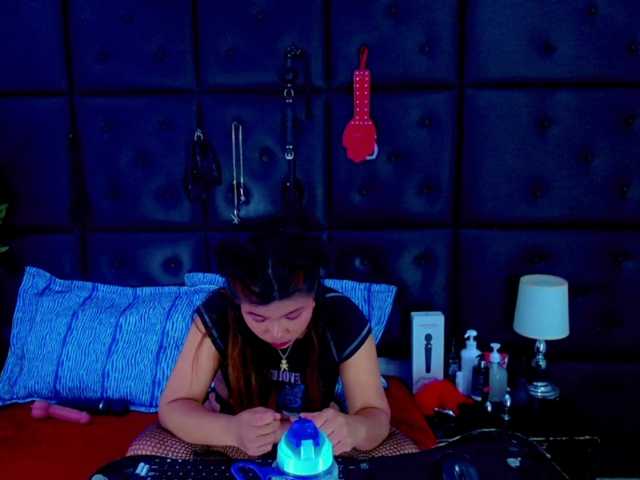 isalombardi webcam bongacams model stream image