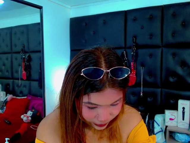 Clloelombaard live cam on BongaCams