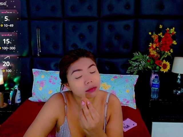 Clloelombaard live cam on BongaCams