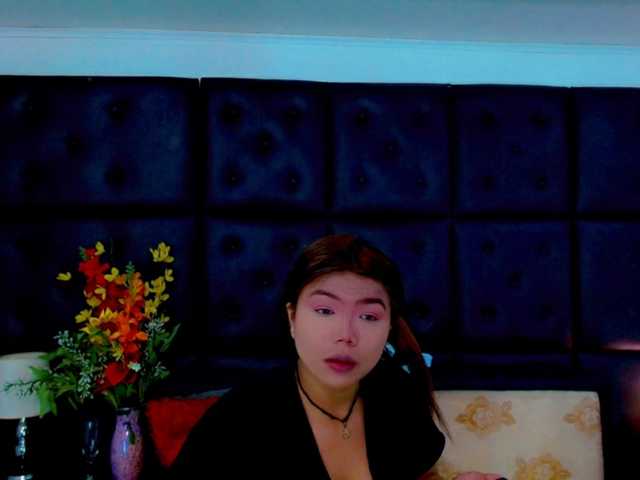 Clloelombaard live cam on BongaCams