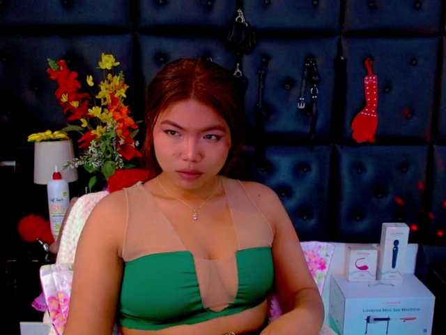 Clloelombaard live cam on BongaCams