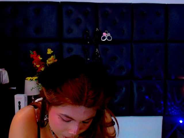 Clloelombaard live cam on BongaCams