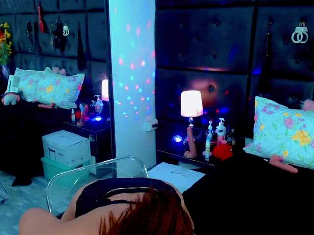 Clloelombaard live cam on BongaCams