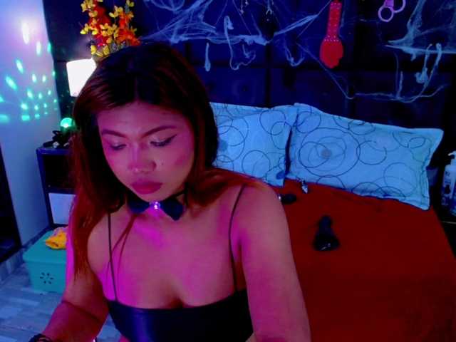 Clloelombaard live cam on BongaCams