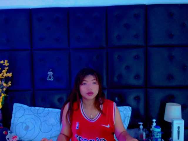 isalombardi live cam preview