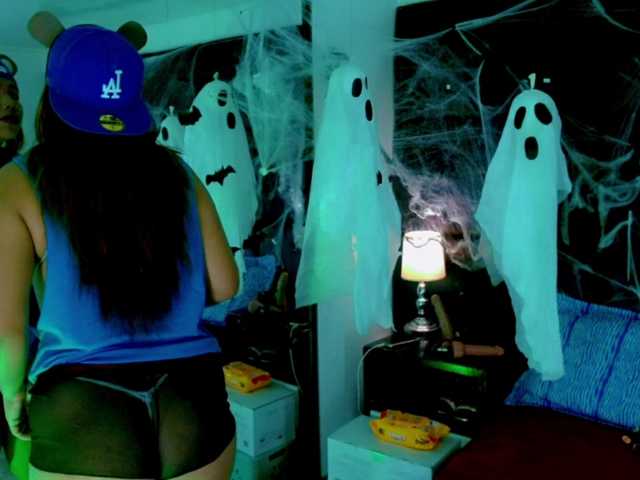 Clloelombaard live cam on BongaCams