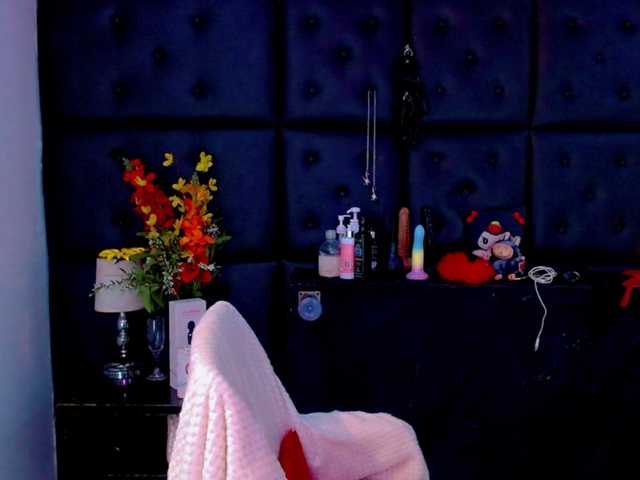 isalombardi live webcam show