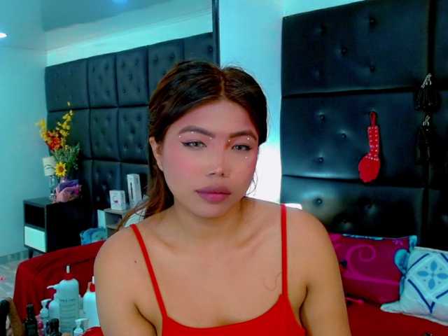 Clloelombaard live cam on BongaCams