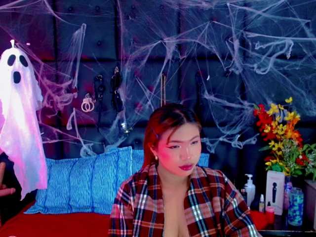 Clloelombaard live cam on BongaCams