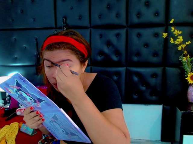 Clloelombaard live cam on BongaCams
