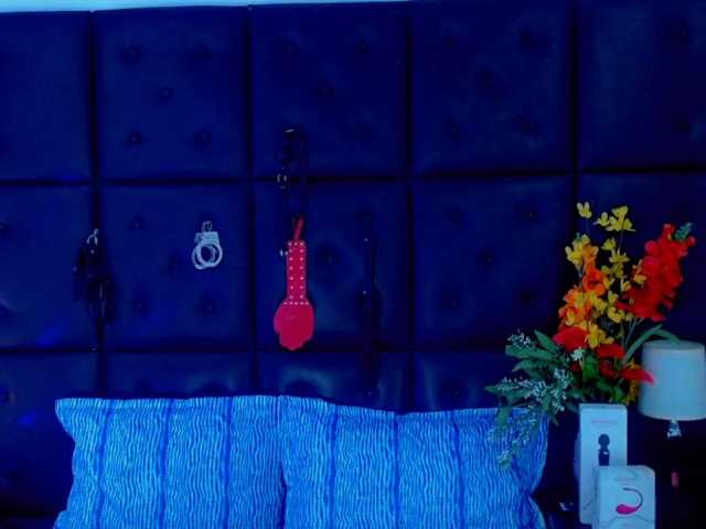 Clloelombaard live cam on BongaCams