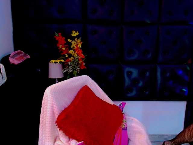 Clloelombaard live webcam show
