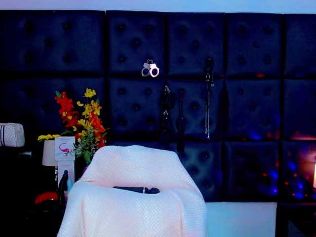 Clloelombaard live webcam show