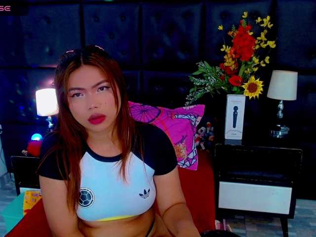 Clloelombaard live cam on BongaCams