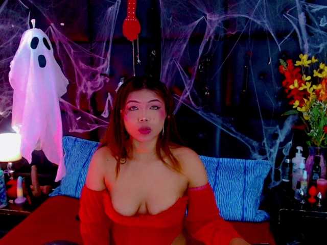 Clloelombaard live cam on BongaCams
