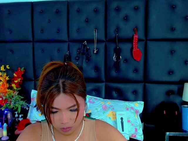 Clloelombaard Live Webcam on BongaCams