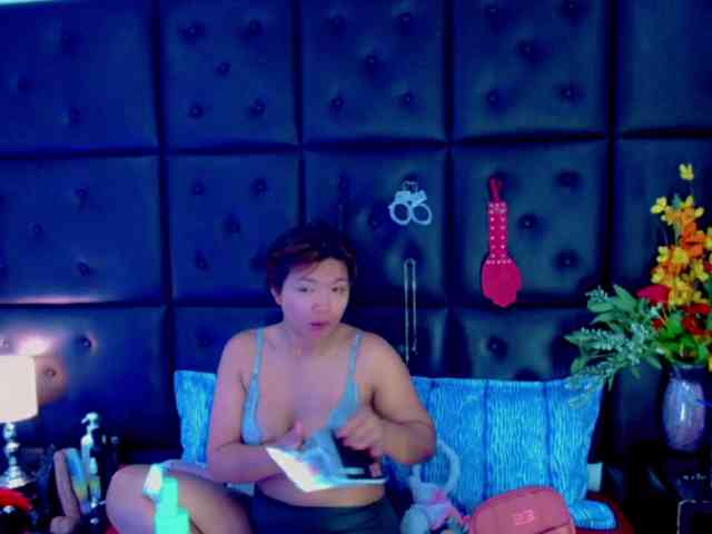 isalombardi webcam