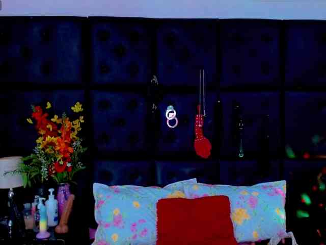 isalombardi webcam