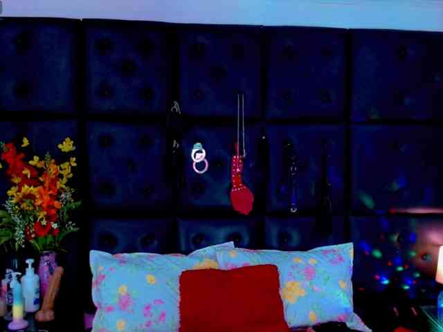 isalombardi's live room