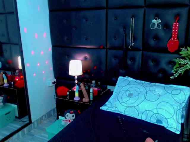 isalombardi webcam