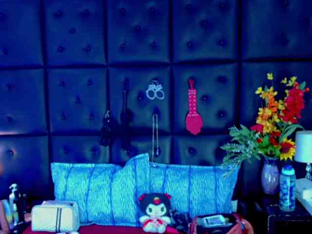 isalombardi webcam