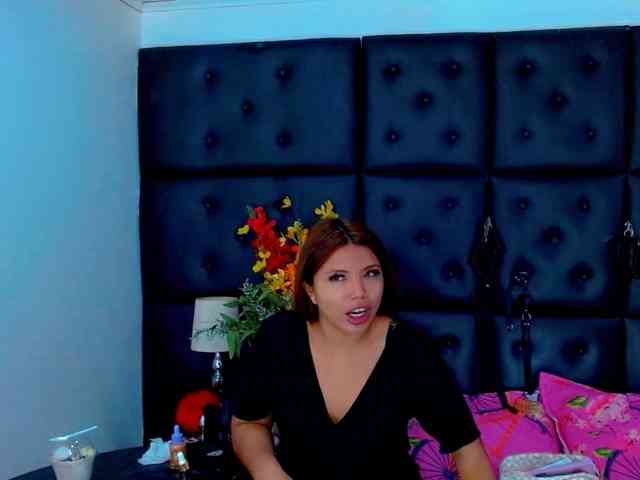 isalombardi webcam