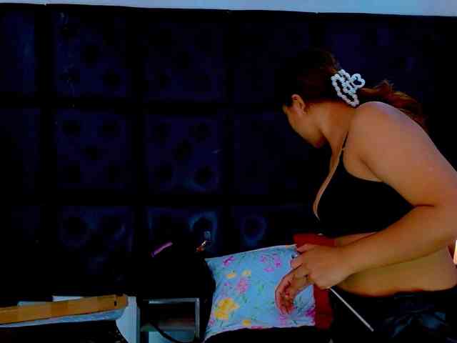 isalombardi webcam