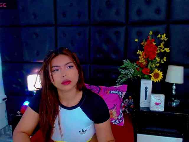 isalombardi webcam