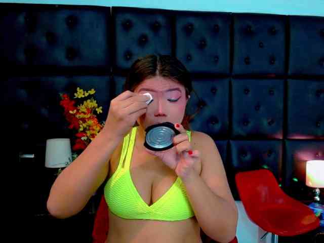 isalombardi webcam