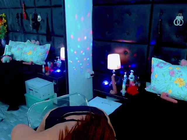 isalombardi webcam