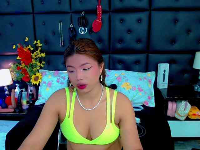 isalombardi webcam