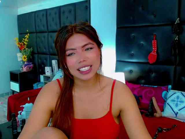 cloelombard webcam