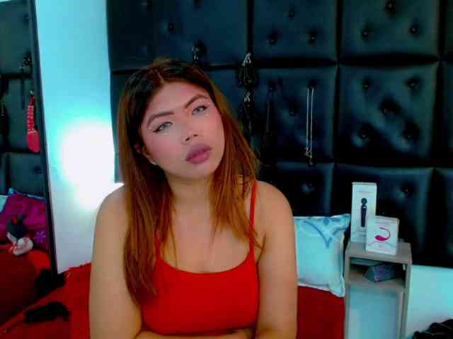 cloelombard webcam