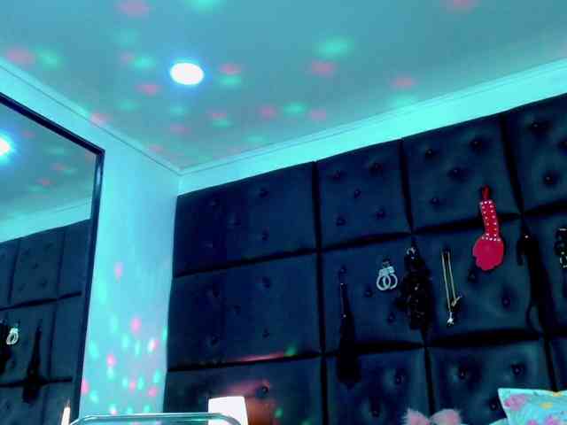 isalombardi webcam