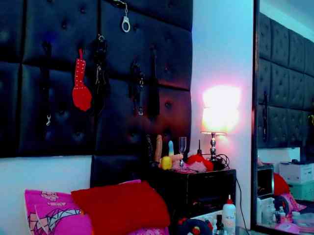 cloelombard webcam