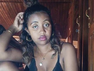 Victoria33's Live Webcam